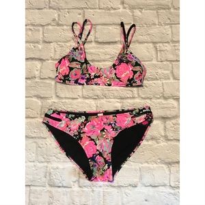 🌸 Floral 2 Piece 🌸